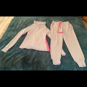 Sweatshirt and sweatpants set